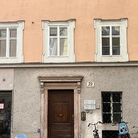 One-Room "Elfi" Σάλτσμπουργκ Εξωτερικό φωτογραφία